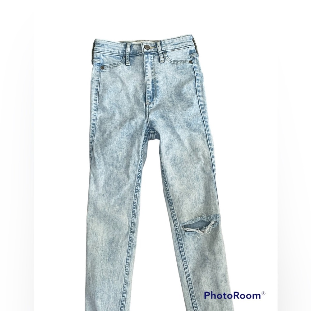 Abercrombie & Fitch NY Size 00 W‎ 24 Denim Jeans THRASHED